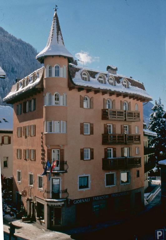 Central Hotel Moena Esterno foto
